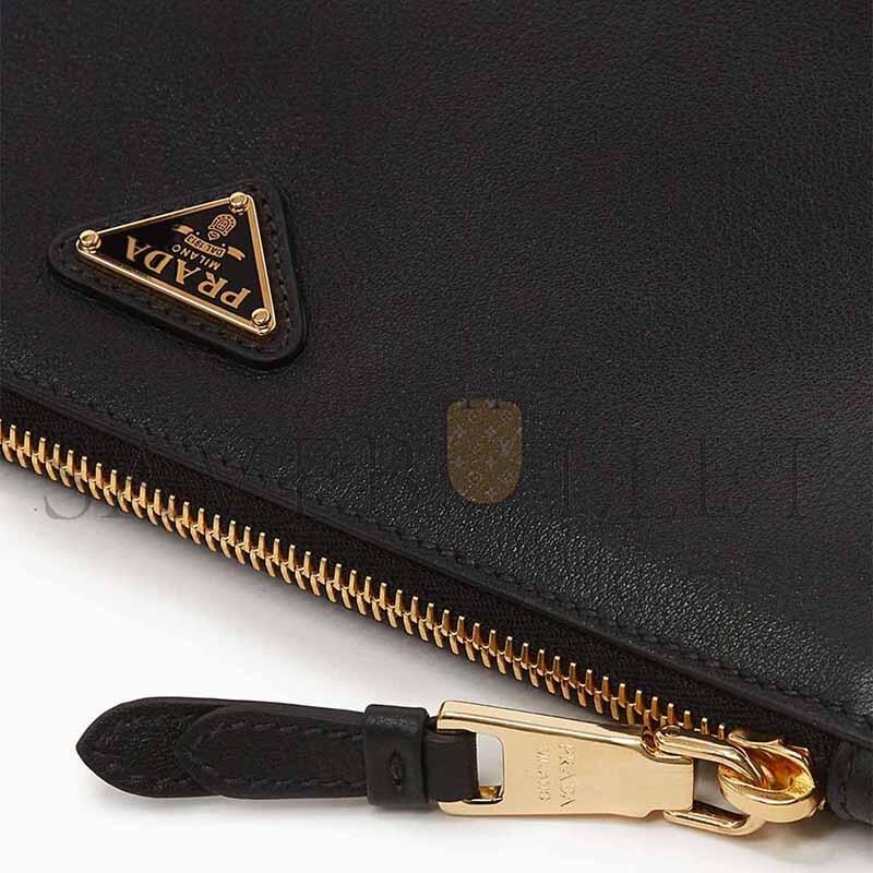 Pra*a small envelope shoulder bag in grained leather 1ne545 (24*14cm)